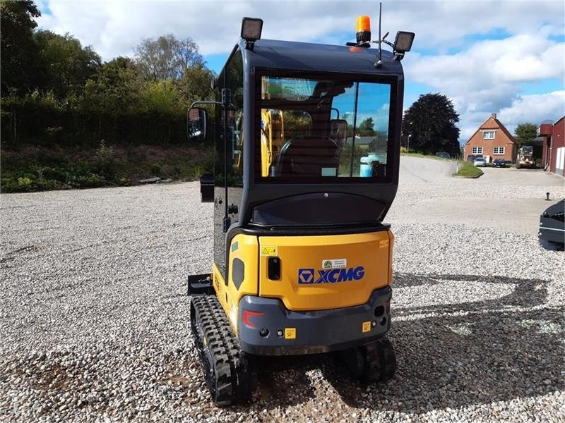 XCMG xe20e - Minikotró: 4 kép. XCMG xe20e - Minikotró: 4 kép.