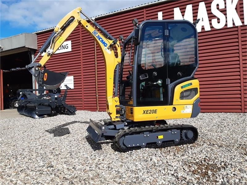 XCMG xe20e - Minikotró: 2 kép. XCMG xe20e - Minikotró: 2 kép.