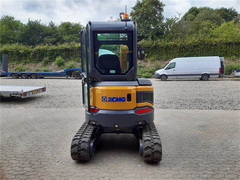 XCMG xe27e - Minikotró: 5 kép. XCMG xe27e - Minikotró: 5 kép.