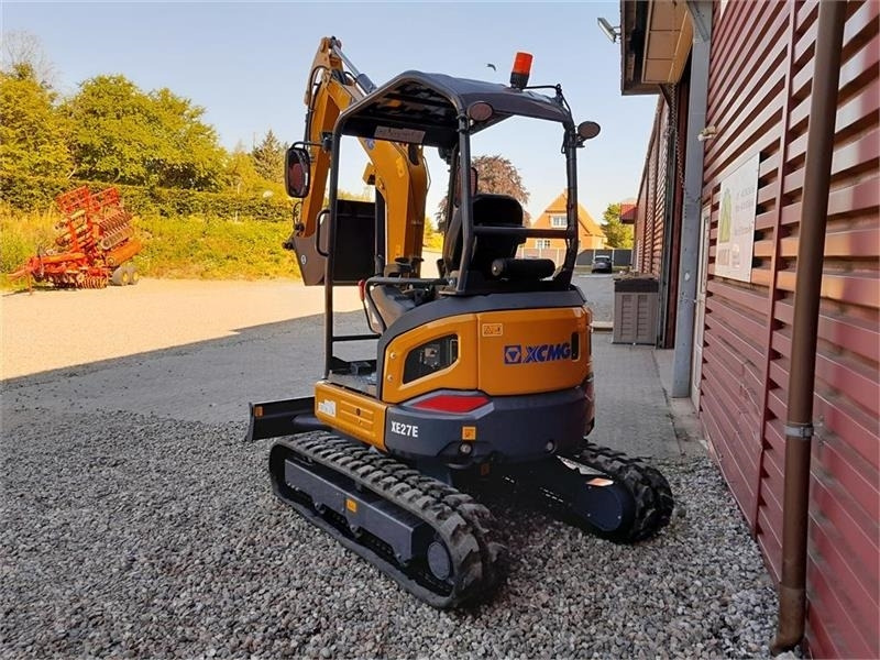 XCMG xe27e u/hus - Minikotró: 3 kép. XCMG xe27e u/hus - Minikotró: 3 kép.