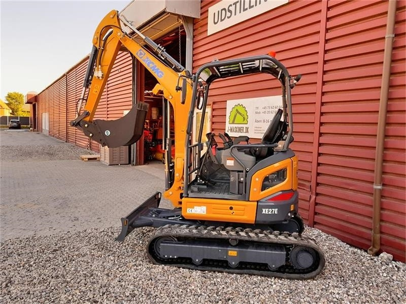 XCMG xe27e u/hus - Minikotró: 1 kép. XCMG xe27e u/hus - Minikotró: 1 kép.