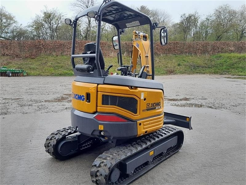Minikotró XCMG xe27e u/hus: 9 kép.