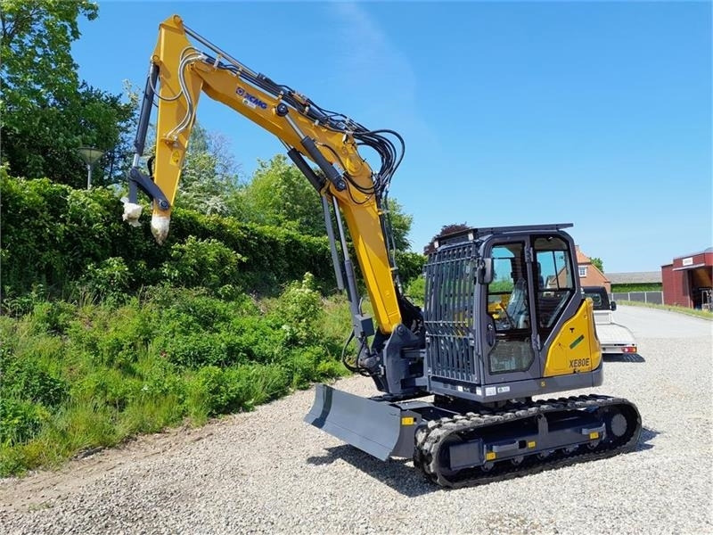 XCMG xe80e - Lánctalpas kotró: 1 kép. XCMG xe80e - Lánctalpas kotró: 1 kép.