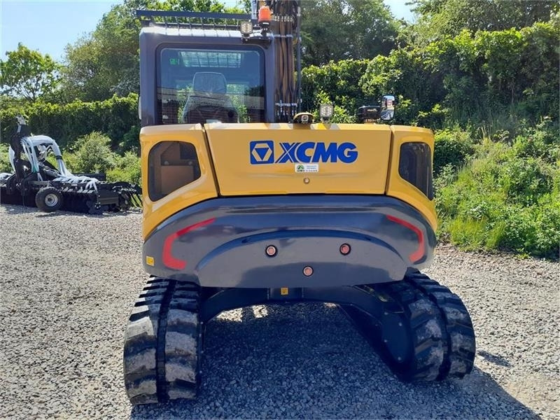 XCMG xe80e - Lánctalpas kotró: 3 kép. XCMG xe80e - Lánctalpas kotró: 3 kép.
