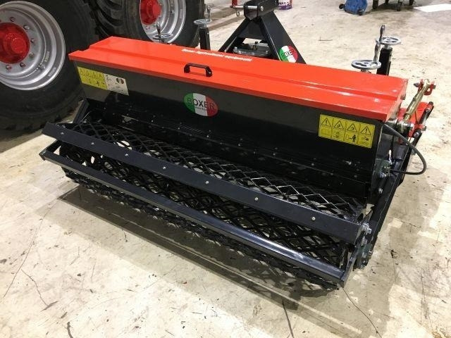 - - - boxer  - Szemenkénti vetőgép: 4 kép. - - - boxer  - Szemenkénti vetőgép: 4 kép.