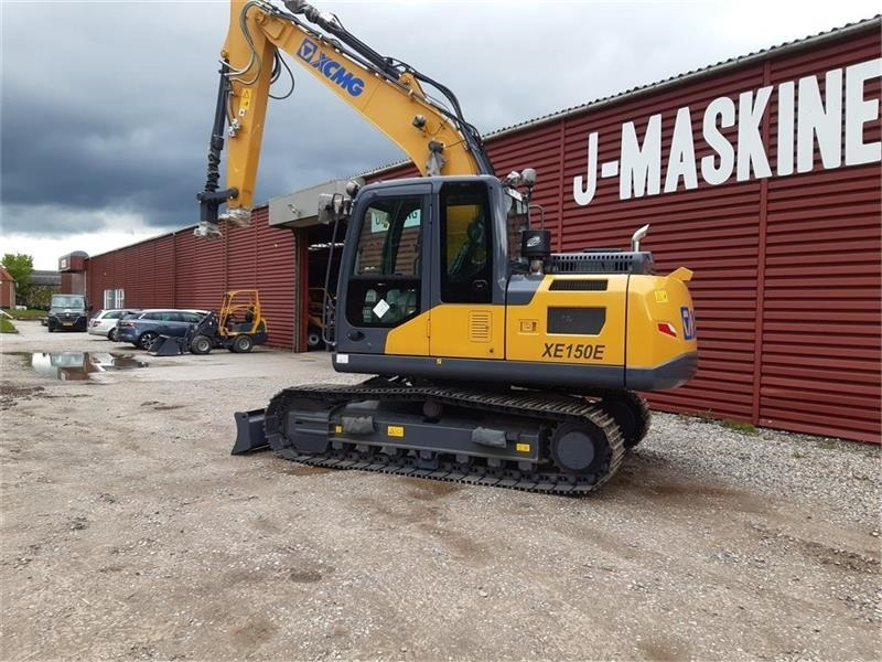 - - - xcmg xe150e - Lánctalpas kotró: 2 kép. - - - xcmg xe150e - Lánctalpas kotró: 2 kép.