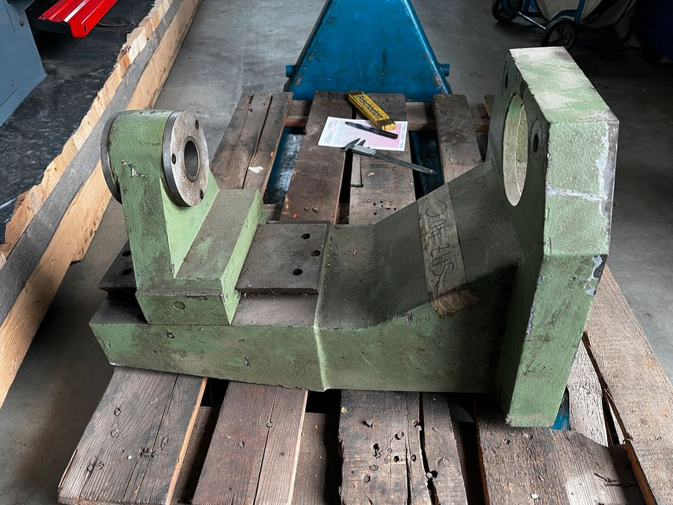 Gegenlager horizontalfräsen für Fräsmaschine - Marógép: 5 kép. Gegenlager horizontalfräsen für Fräsmaschine - Marógép: 5 kép.
