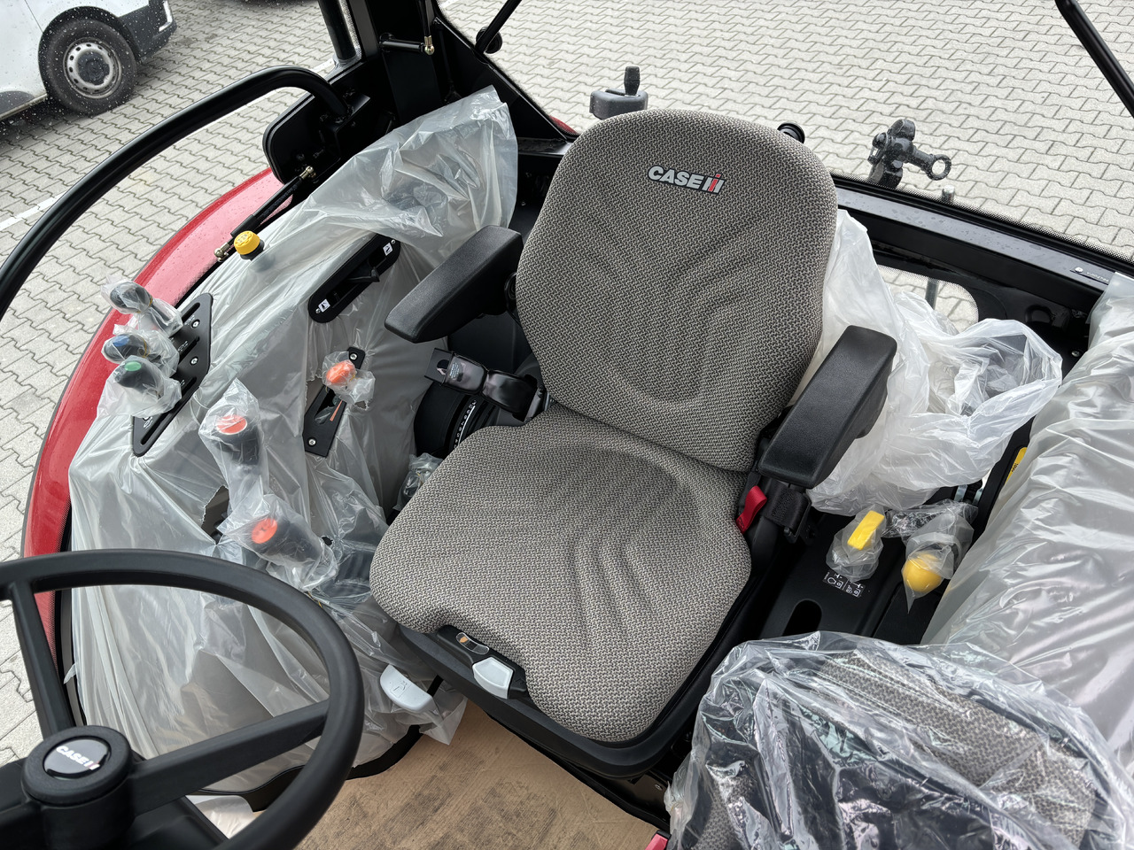 CASE FARMALL 100A - Traktor: 5 kép. CASE FARMALL 100A - Traktor: 5 kép.