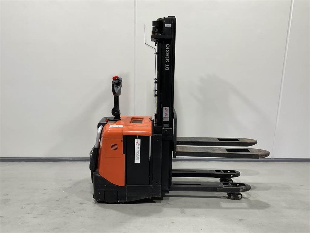 BT SPE125L - Emelőtargoncá: 1 kép. BT SPE125L - Emelőtargoncá: 1 kép.