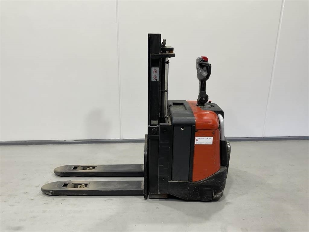BT SPE125L - Emelőtargoncá: 3 kép. BT SPE125L - Emelőtargoncá: 3 kép.