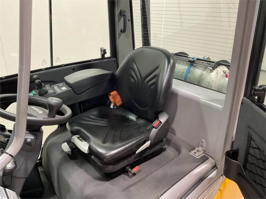 Jungheinrich TFG 320  - Gázüzemű targonca: 5 kép. Jungheinrich TFG 320  - Gázüzemű targonca: 5 kép.