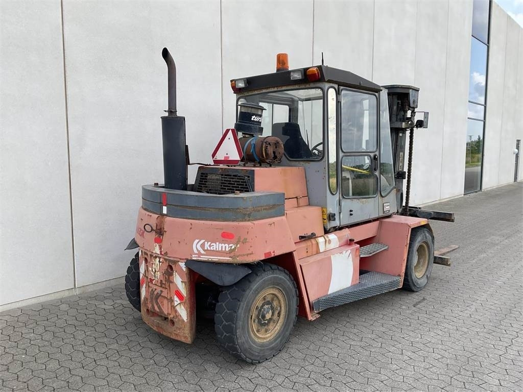 Kalmar DCD 80-6 - Dízel targonca: 2 kép. Kalmar DCD 80-6 - Dízel targonca: 2 kép.
