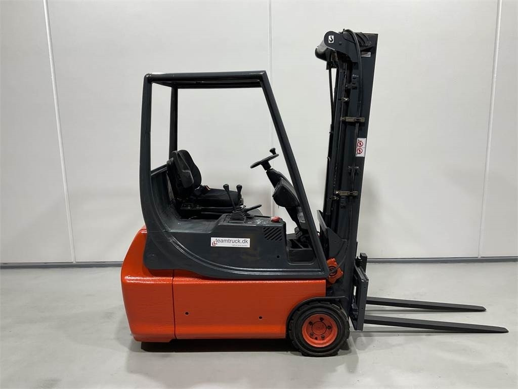 Linde E16 - Elektromos targonca: 1 kép. Linde E16 - Elektromos targonca: 1 kép.