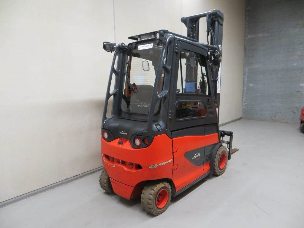 Linde E30H-01/600 - Elektromos targonca: 4 kép. Linde E30H-01/600 - Elektromos targonca: 4 kép.