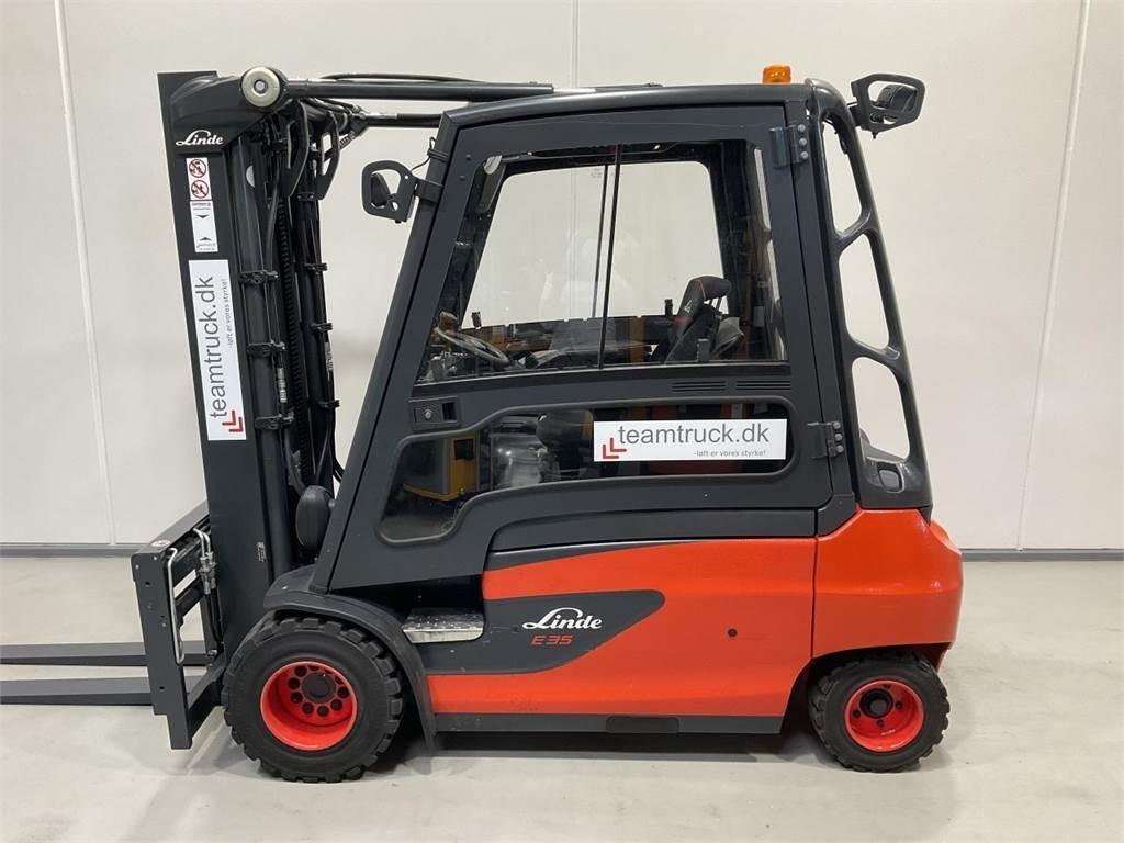 Linde E35L-01 - Elektromos targonca: 3 kép. Linde E35L-01 - Elektromos targonca: 3 kép.