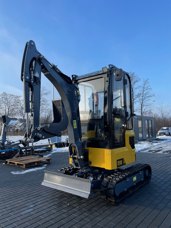 NEX N18 - Minikotró: 5 kép. NEX N18 - Minikotró: 5 kép.