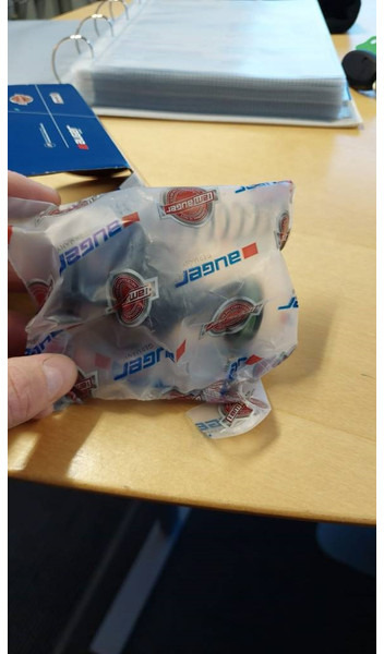 Auger håndfødepumpe Scania diesel pump OE 2543515 - Elektromos rendszer - Pótkocsi: 4 kép. Auger håndfødepumpe Scania diesel pump OE 2543515 - Elektromos rendszer - Pótkocsi: 4 kép.