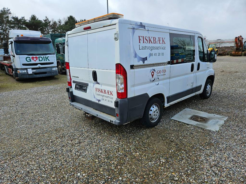 Citroën Jumper 33 2,2 HDi Werkstattwagen /workshop van - Kis furgon: 4 kép. Citroën Jumper 33 2,2 HDi Werkstattwagen /workshop van - Kis furgon: 4 kép.