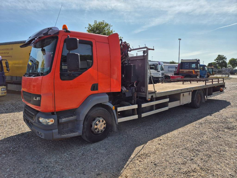 DAF LF 55.250 // Crane PM 8,5 with 4 hyd-extensions // - Darus autó: 2 kép. DAF LF 55.250 // Crane PM 8,5 with 4 hyd-extensions // - Darus autó: 2 kép.