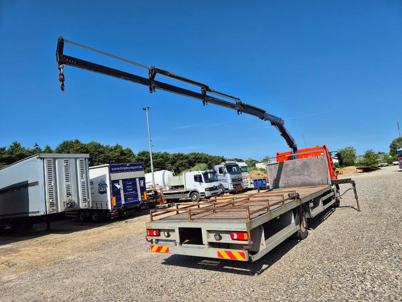 DAF LF 55.250 // Crane PM 8,5 with 4 hyd-extensions // - Darus autó: 4 kép. DAF LF 55.250 // Crane PM 8,5 with 4 hyd-extensions // - Darus autó: 4 kép.
