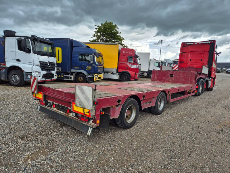 Faymonville 2 axle hydraulic steering // Machinetrailer - Félpótkocsi mélybölcsős: 2 kép. Faymonville 2 axle hydraulic steering // Machinetrailer - Félpótkocsi mélybölcsős: 2 kép.