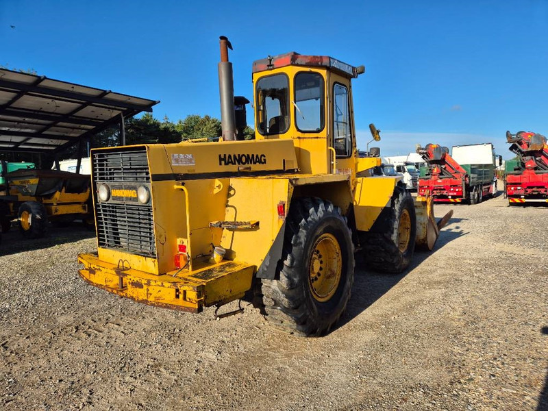 Hanomag 33 D //forks / Bucket// - Gumikerekes homlokrakodó: 4 kép. Hanomag 33 D //forks / Bucket// - Gumikerekes homlokrakodó: 4 kép.