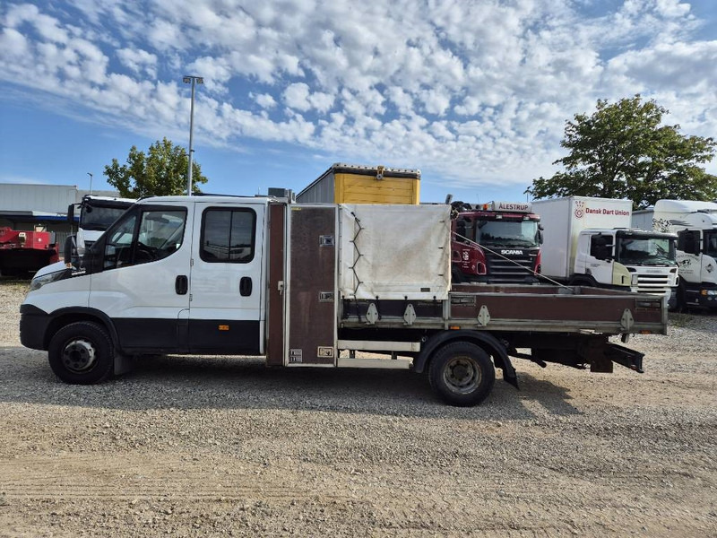 Iveco 70c17 // med lad og presenning - Platós teherautó: 2 kép. Iveco 70c17 // med lad og presenning - Platós teherautó: 2 kép.