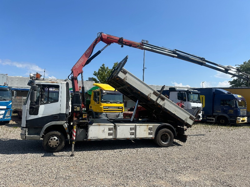 Iveco Eurocargo 120 EL 210hp / Fassi 80A Year 2012 + Tip - Darus autó: 2 kép. Iveco Eurocargo 120 EL 210hp / Fassi 80A Year 2012 + Tip - Darus autó: 2 kép.