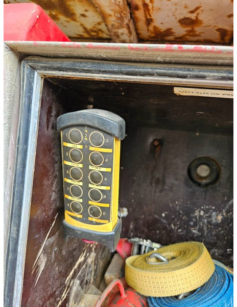 Pótkocsi cserefelépítményes KEL-BERG 2 axle // wire // 3-way tip // radiocontrol: 11 kép.