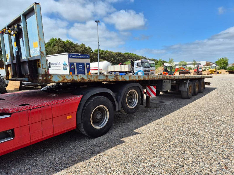 KEL-BERG Heavy load trailer - Platós félpótkocsi: 3 kép. KEL-BERG Heavy load trailer - Platós félpótkocsi: 3 kép.