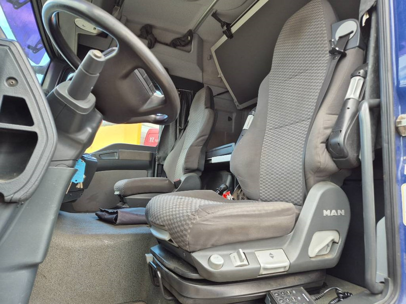 MAN TGM 12.280 // Lift // Sideopening lízing MAN TGM 12.280 // Lift // Sideopening: 16 kép.