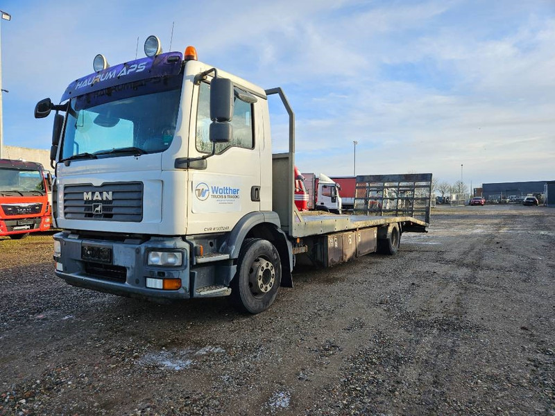 MAN TGM 15.280 // Machinetransport // Autotransporter - Autószállító teherautó: 3 kép. MAN TGM 15.280 // Machinetransport // Autotransporter - Autószállító teherautó: 3 kép.