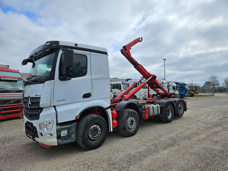 Mercedes-Benz Arocs 3246 L 8x2/4 //Kroghejs / Hook / Hagen// - Horgos rakodó teherautó: 3 kép. Mercedes-Benz Arocs 3246 L 8x2/4 //Kroghejs / Hook / Hagen// - Horgos rakodó teherautó: 3 kép.