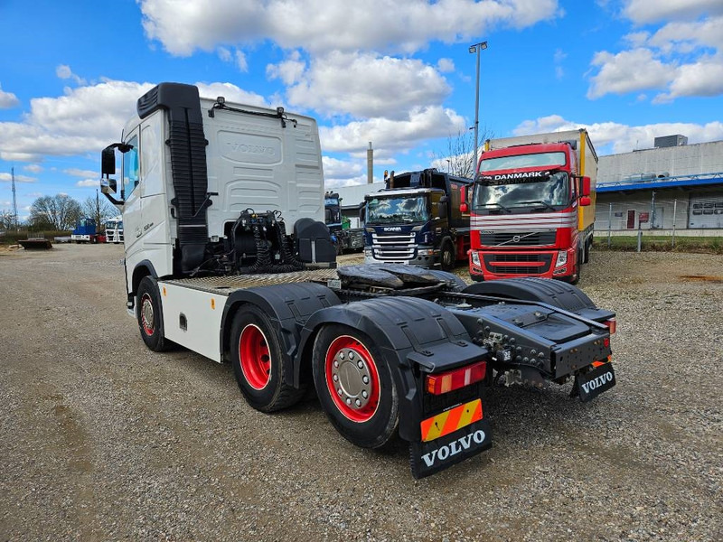 Volvo FH 500 // 6x2 // Hydraulik // ACC - Nyergesvontató: 3 kép. Volvo FH 500 // 6x2 // Hydraulik // ACC - Nyergesvontató: 3 kép.