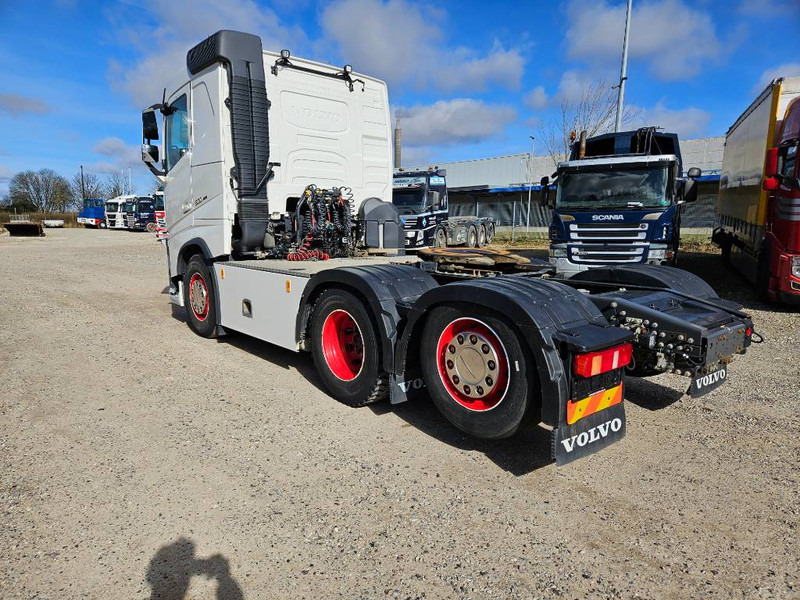 Volvo FH 500 // 6x2 // Hydraulik // ACC - Nyergesvontató: 3 kép. Volvo FH 500 // 6x2 // Hydraulik // ACC - Nyergesvontató: 3 kép.