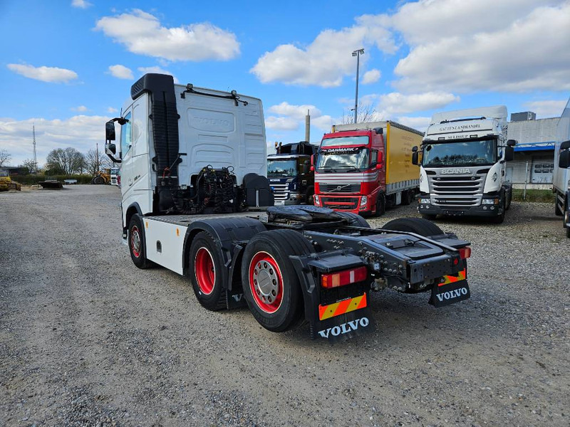 Volvo FH 500 // 6x2 // Hydraulik // ACC - Nyergesvontató: 4 kép. Volvo FH 500 // 6x2 // Hydraulik // ACC - Nyergesvontató: 4 kép.