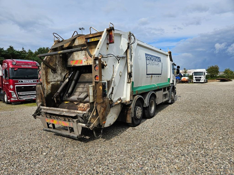 Scania P270 6x2/4 Müllwagen / garbagetruck - Szemetesautó: 5 kép. Scania P270 6x2/4 Müllwagen / garbagetruck - Szemetesautó: 5 kép.