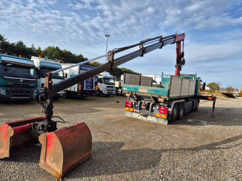 Scania P450 6x2/4 // HMF 2223 K4 // 3-way tip - Darus autó: 3 kép. Scania P450 6x2/4 // HMF 2223 K4 // 3-way tip - Darus autó: 3 kép.