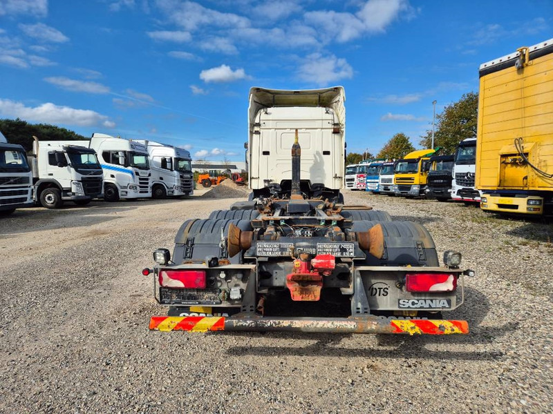 Scania R 410 6x2/4 // Hook // Euro 6 // Kroghejs - Horgos rakodó teherautó: 5 kép. Scania R 410 6x2/4 // Hook // Euro 6 // Kroghejs - Horgos rakodó teherautó: 5 kép.