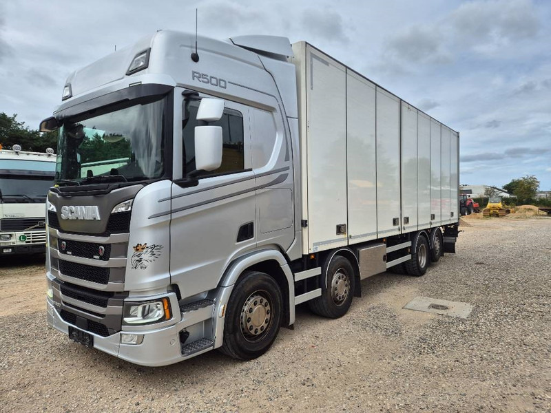 Scania R 500 8x2 //Rampe// Underboring - Dobozos felépítményű teherautó: 2 kép. Scania R 500 8x2 //Rampe// Underboring - Dobozos felépítményű teherautó: 2 kép.