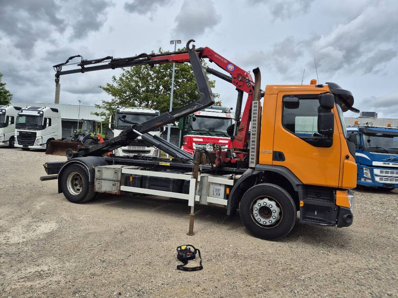 Volvo FE 320 /4x2// HMF 875 K3 // Kroghejs - Darus autó: 1 kép. Volvo FE 320 /4x2// HMF 875 K3 // Kroghejs - Darus autó: 1 kép.