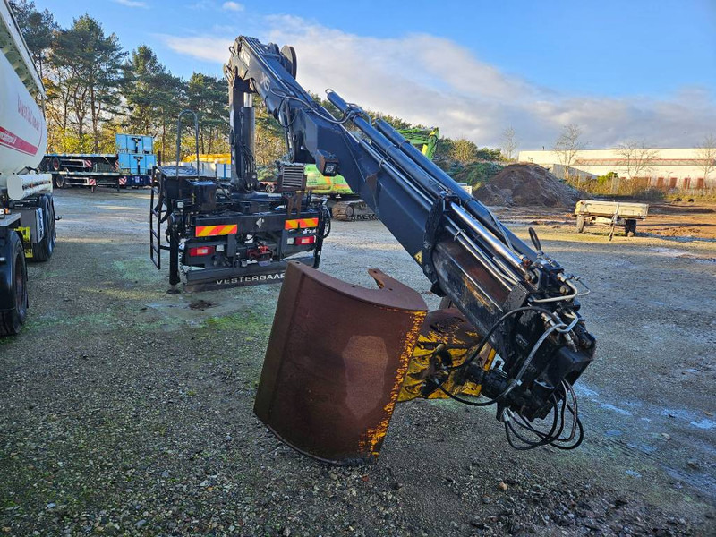 Volvo HIAB 166 E-4 Hipro - Darus autó: 1 kép. Volvo HIAB 166 E-4 Hipro - Darus autó: 1 kép.