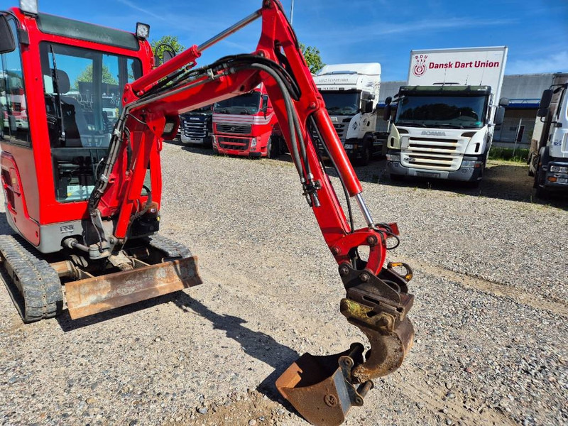 Yanmar SV 17 EX //Centralsmøring//Hurtigskifte - Minikotró: 2 kép. Yanmar SV 17 EX //Centralsmøring//Hurtigskifte - Minikotró: 2 kép.