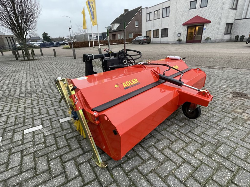 ADLER K600-240 Veegmachine - Takarítógép: 1 kép. ADLER K600-240 Veegmachine - Takarítógép: 1 kép.