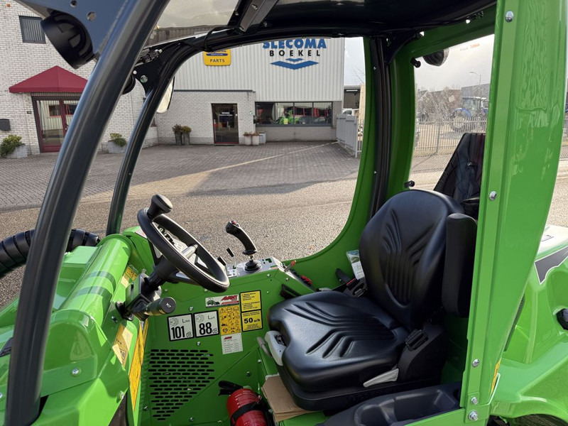 Avant 860i TDL+ - Gumikerekes homlokrakodó: 5 kép. Avant 860i TDL+ - Gumikerekes homlokrakodó: 5 kép.