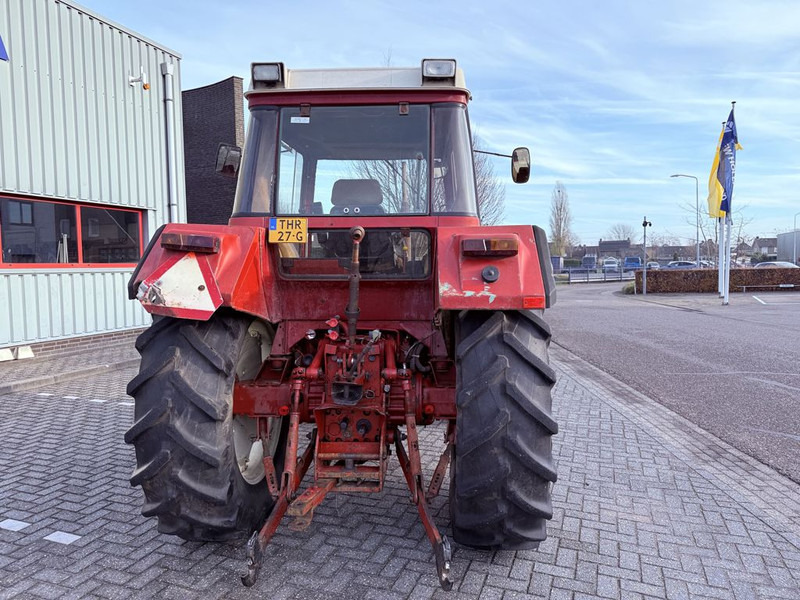 Case IH 845 XL - Traktor: 5 kép. Case IH 845 XL - Traktor: 5 kép.