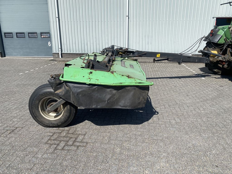 Deutz-Fahr KMA 5.30 - Fűkasza: 4 kép. Deutz-Fahr KMA 5.30 - Fűkasza: 4 kép.