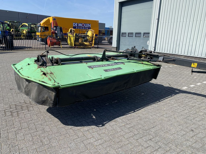 Deutz-Fahr KMA 5.30 - Fűkasza: 2 kép. Deutz-Fahr KMA 5.30 - Fűkasza: 2 kép.