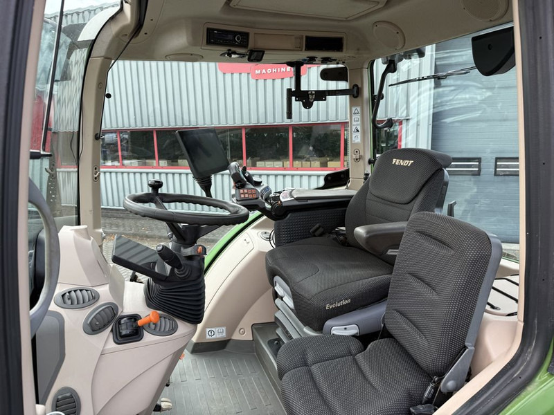 Fendt 724 Vario Gen 6 Profi Plus - Traktor: 5 kép. Fendt 724 Vario Gen 6 Profi Plus - Traktor: 5 kép.