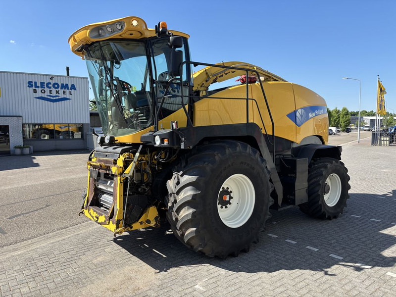 New Holland FR9050 - Önjáró szecskázógép: 1 kép. New Holland FR9050 - Önjáró szecskázógép: 1 kép.